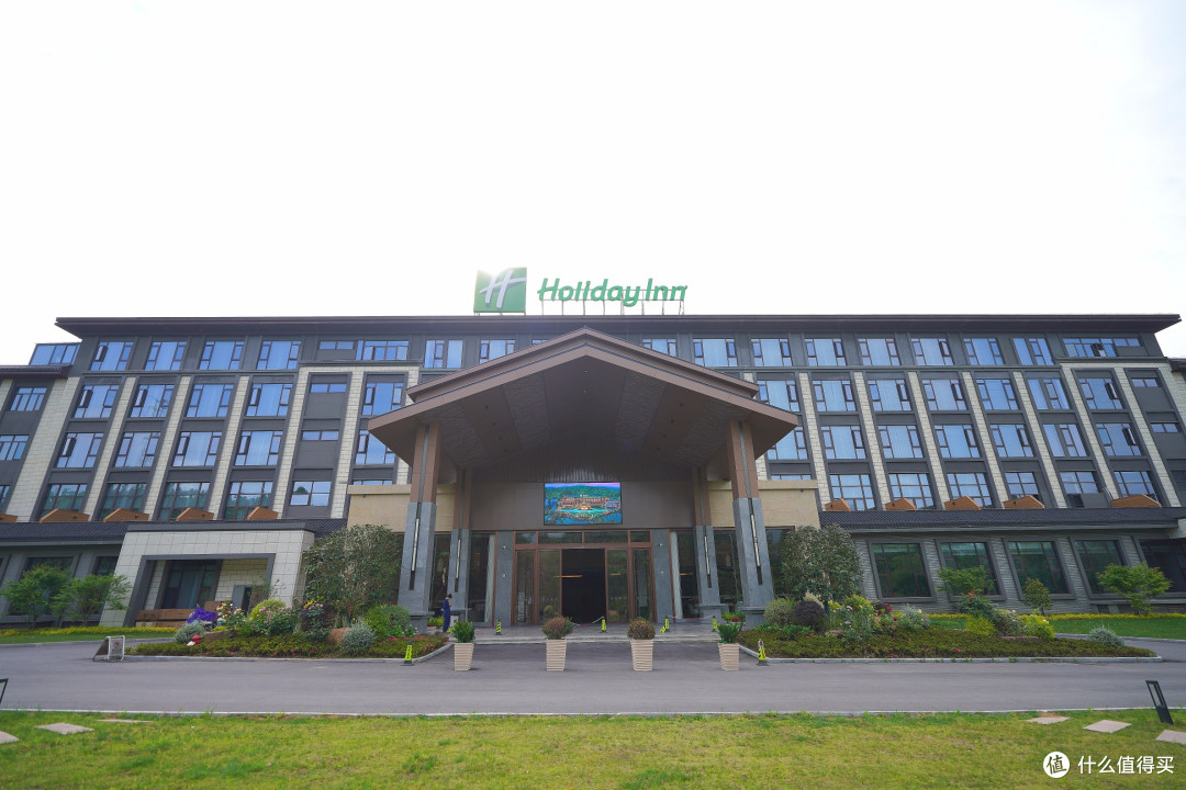 本想喂他花生,没料到还是晚节不保:九华山温泉假日酒店入住体验