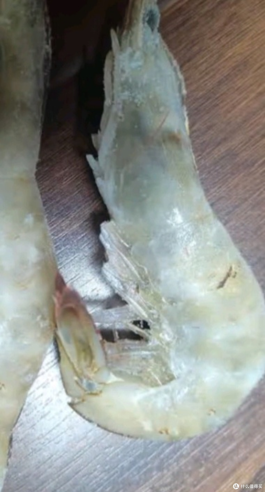 品尝美味盐冻大虾，尽享舌尖盛宴