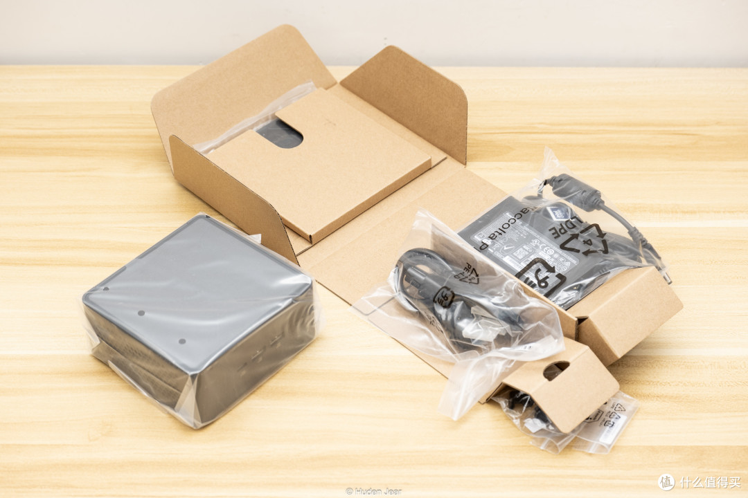 Asus NUC 15 Pro高款测试:经典mini主机+自由扩展