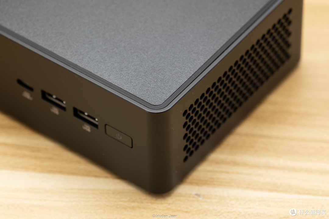 Asus NUC 15 Pro高款测试:经典mini主机+自由扩展