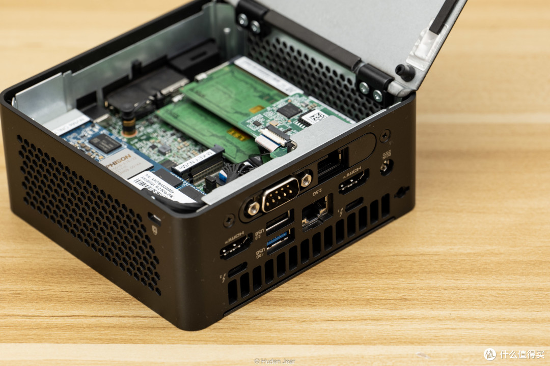 Asus NUC 15 Pro高款测试:经典mini主机+自由扩展