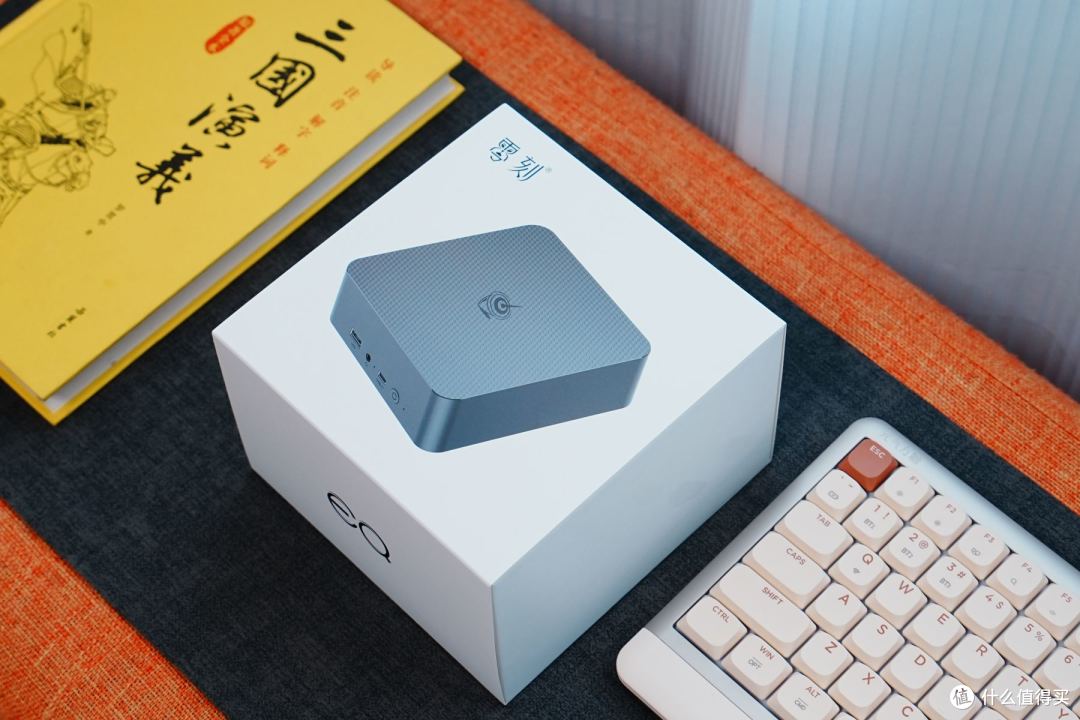 旗舰级办公迷你电脑，零刻EQR7商用mini主机电脑开箱评测