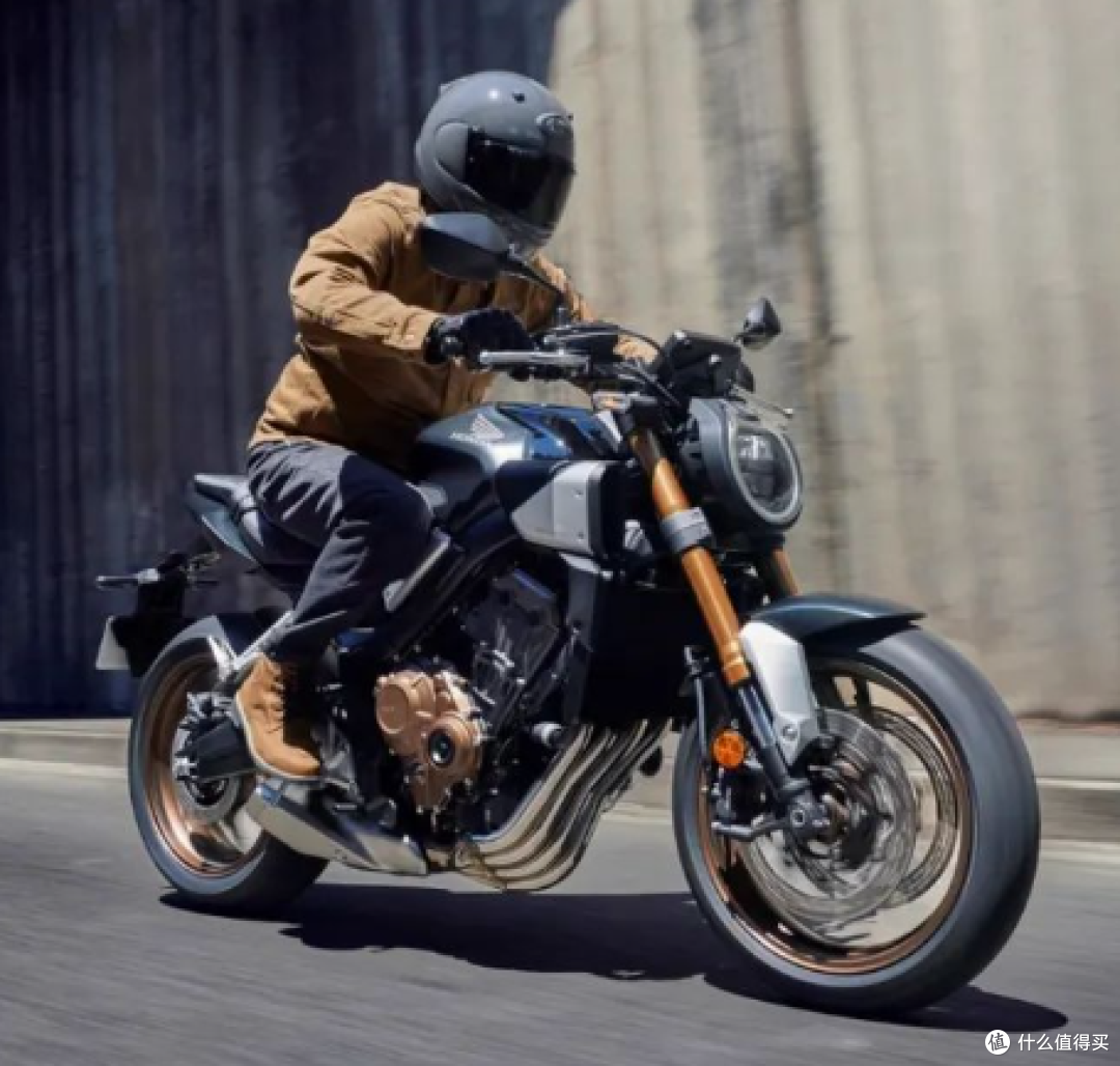 本田CB650R摩托车