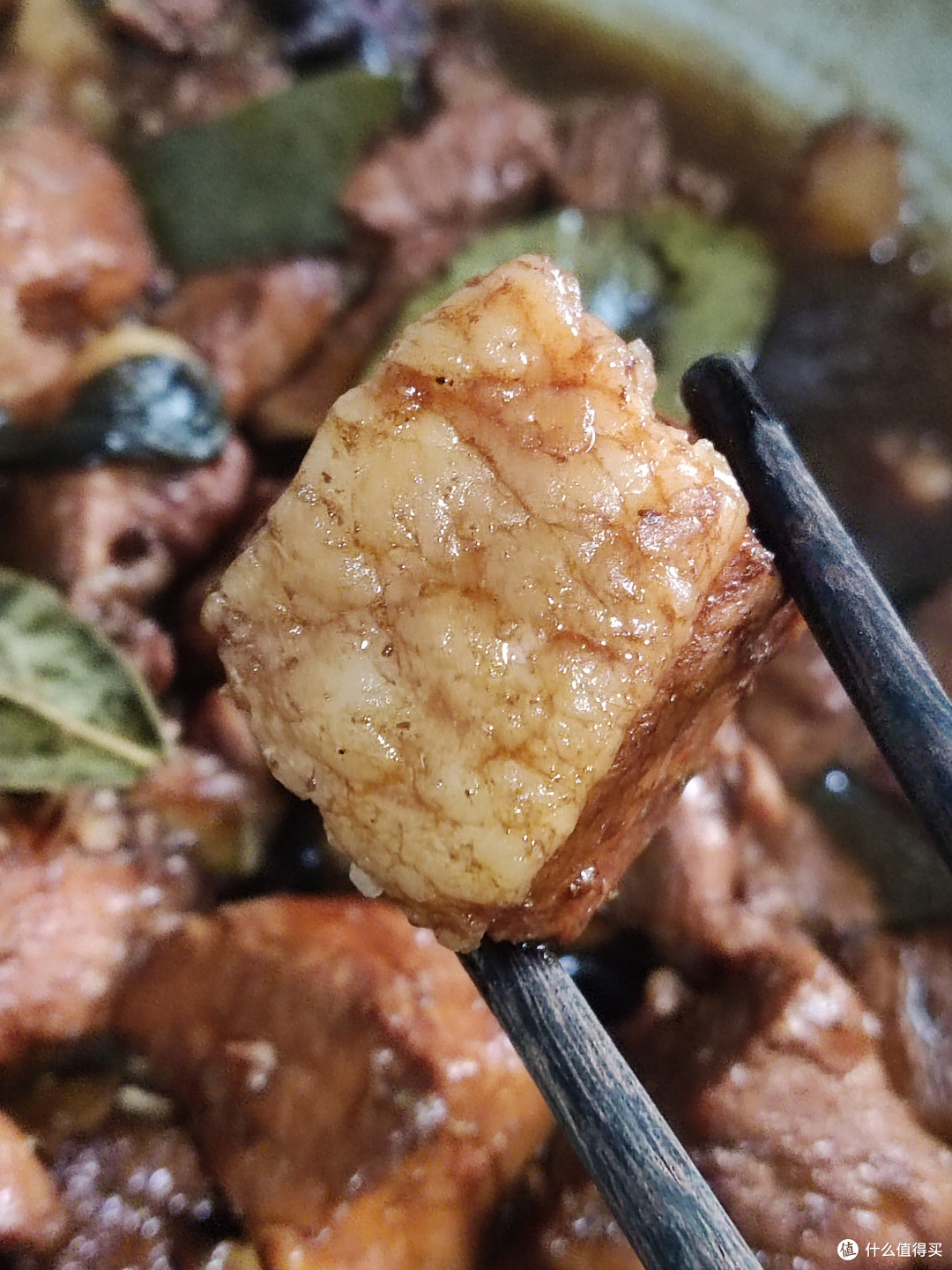 红烧肉配米饭,绝对是流口水的一道美味!