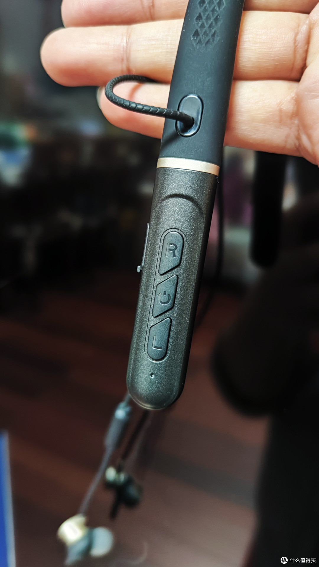 老人助听器怎么选?亲测嘉鸥 TC1600 - N15挂脖式助听器体验真香