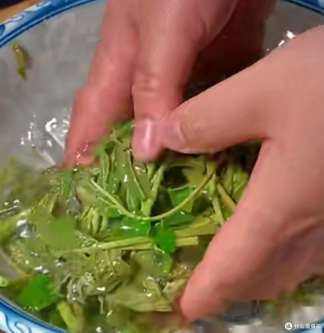 春日珍馐:香椿炒鸡蛋的奇妙滋味