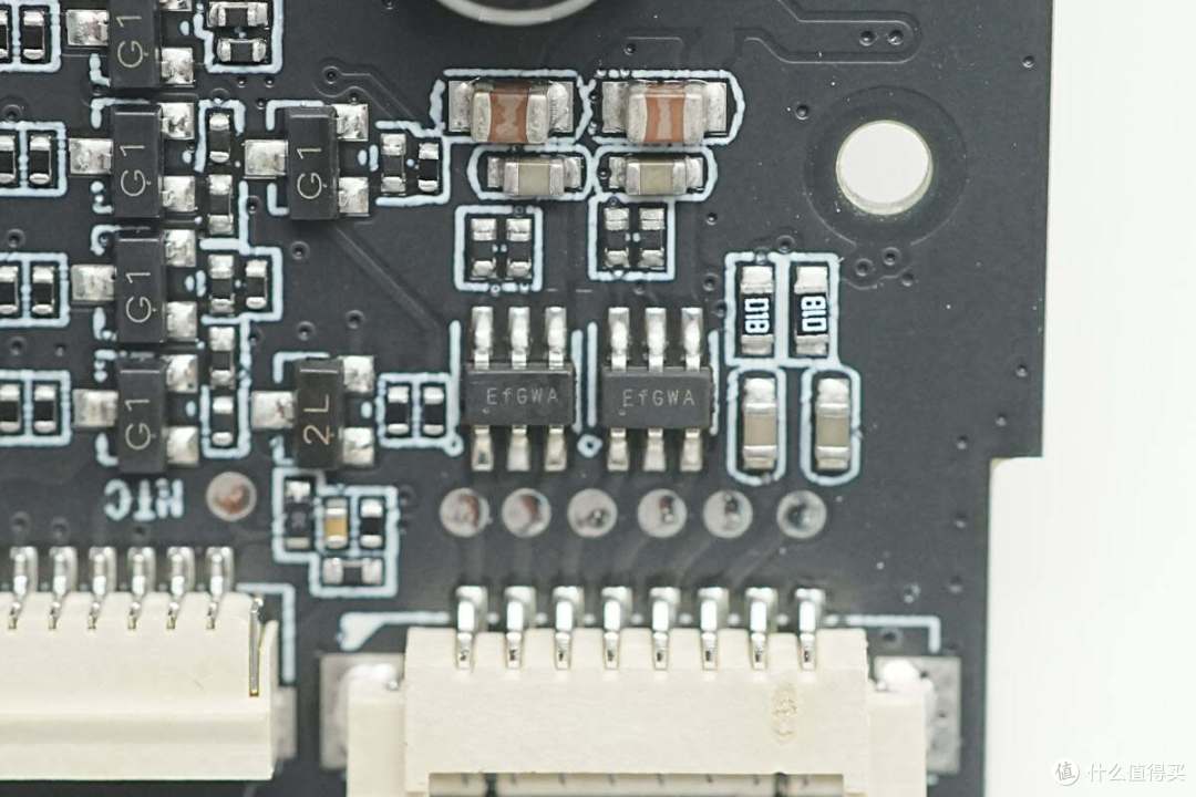院线超声在家做,极萌氮化镓超声美容仪拆解