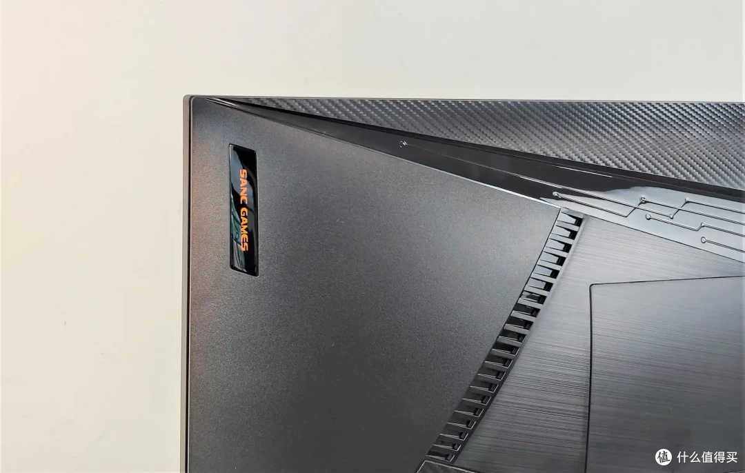 百元电竞神器!240Hz+1ms极速屏实测,500元竟能吊打千元显示器?