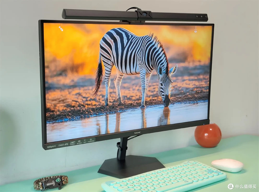 百元电竞神器!240Hz+1ms极速屏实测,500元竟能吊打千元显示器?