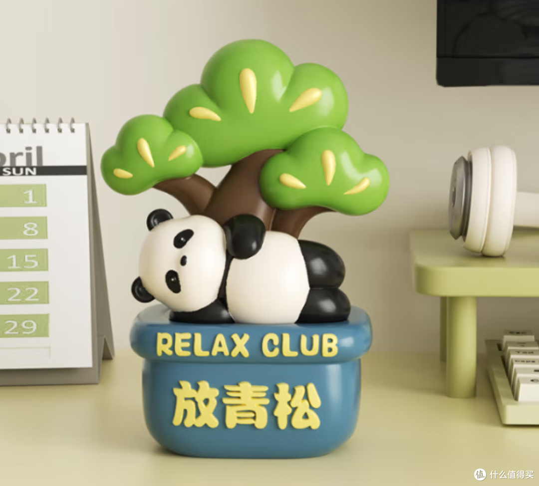 一抹绿意治愈时光：熊猫摆件如何点亮你的格调桌面