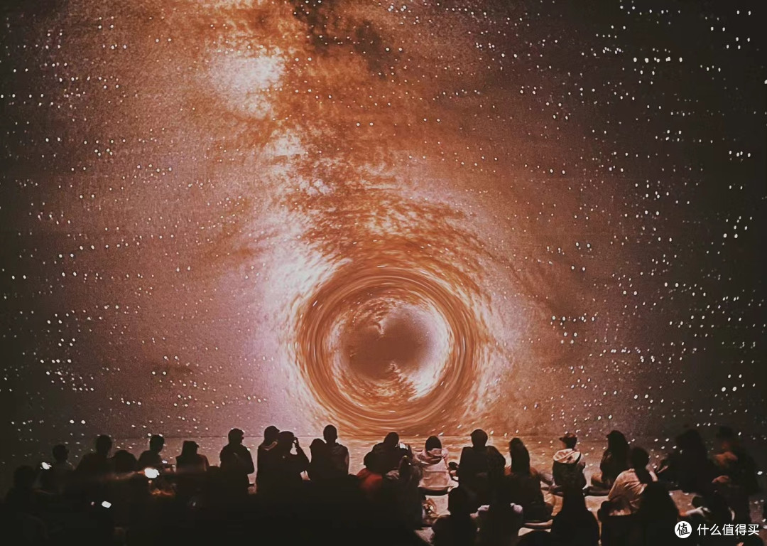 上海西岸美术馆宇宙展