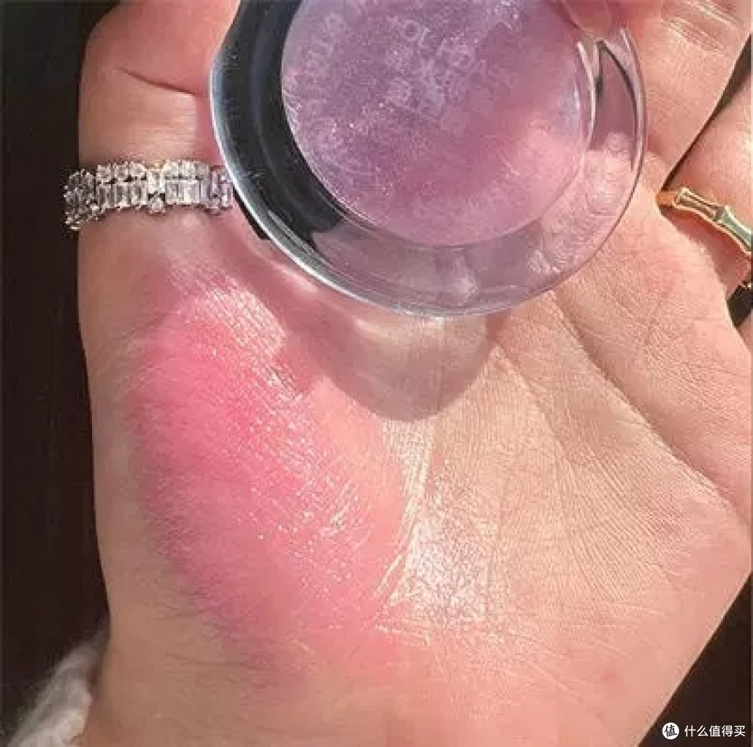 泰妹透明水晶温变色腮红泥：腮红界的“魔法精灵”