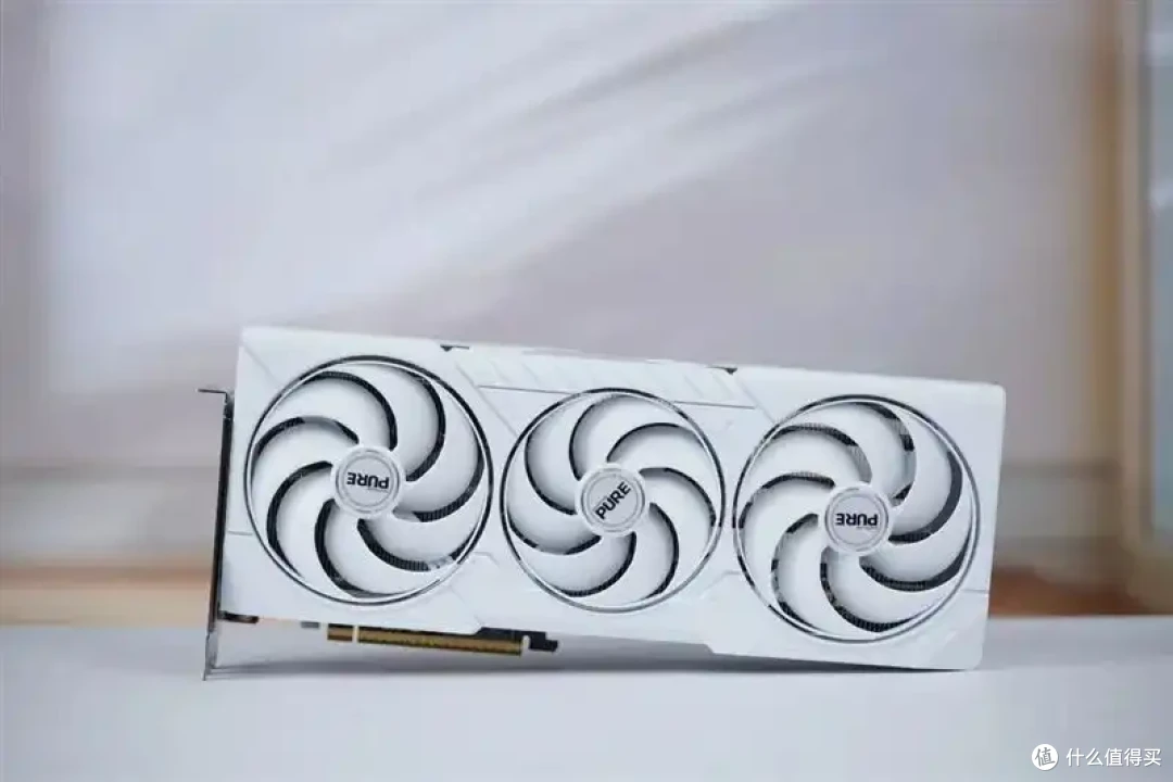 AMD 9070 GRE评测: 超频接近RTX 5070