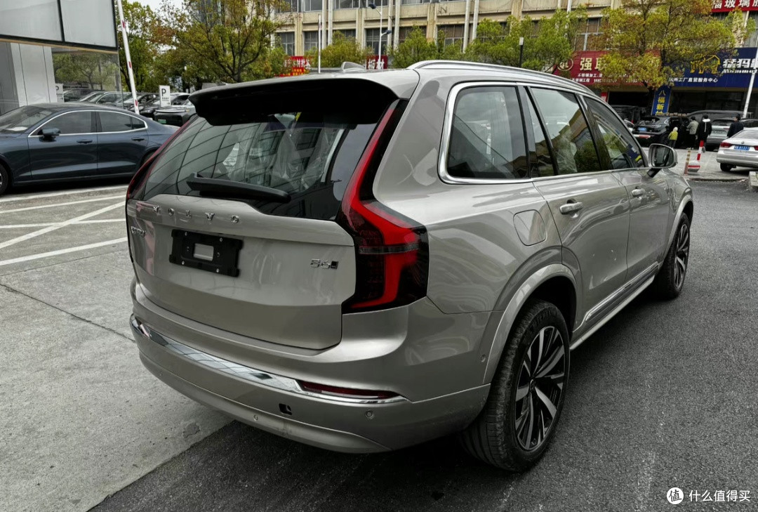前脸超美的XC90