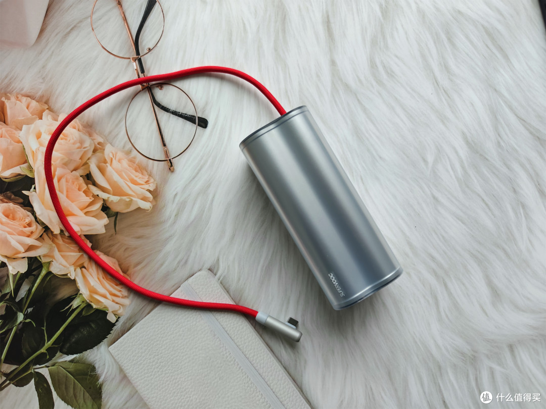 治愈电量焦虑,一加 150W 超能核移动电源,出差党的回血神器
