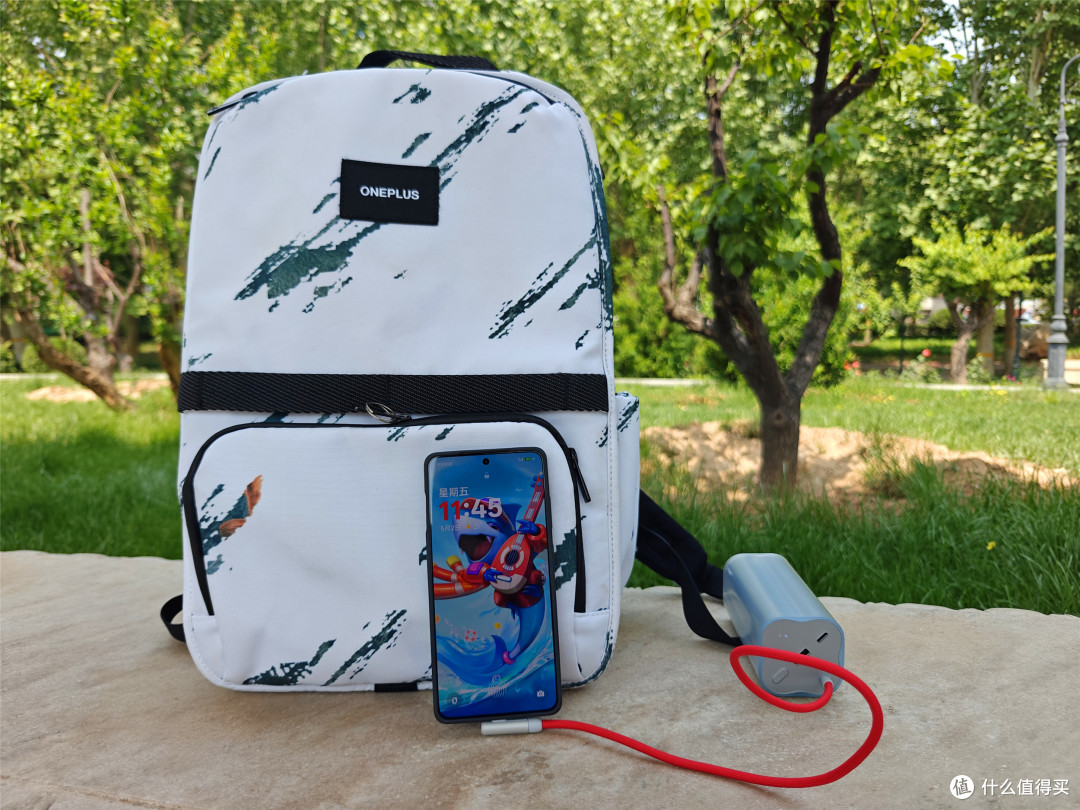 治愈电量焦虑,一加 150W 超能核移动电源,出差党的回血神器