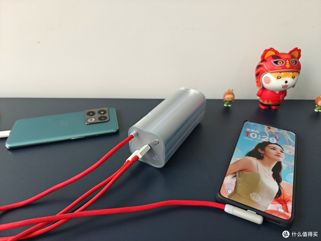 治愈电量焦虑,一加 150W 超能核移动电源,出差党的回血神器