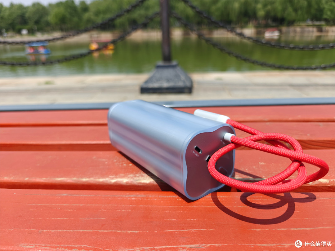 治愈电量焦虑,一加 150W 超能核移动电源,出差党的回血神器