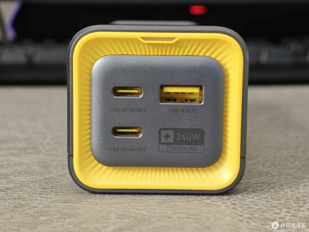 27600mAh+240W超强输出,Aohi奥海240W星舰能量舱,只需399!