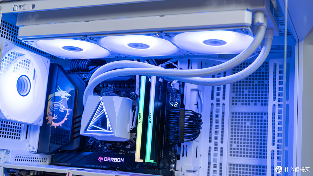 RTX 50系显卡的金牌搭档,微星MPG A1000GS PCIE5暗黑电源体验