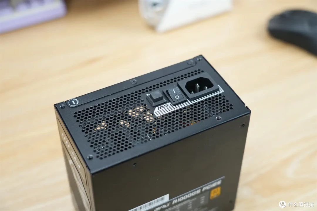 微星 MPG A1000GS PCIE5暗黑电源,藏着哪些让硬件狂飙的秘密?