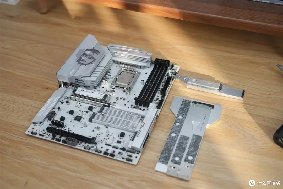 微星 MPG A1000GS PCIE5暗黑电源,藏着哪些让硬件狂飙的秘密?
