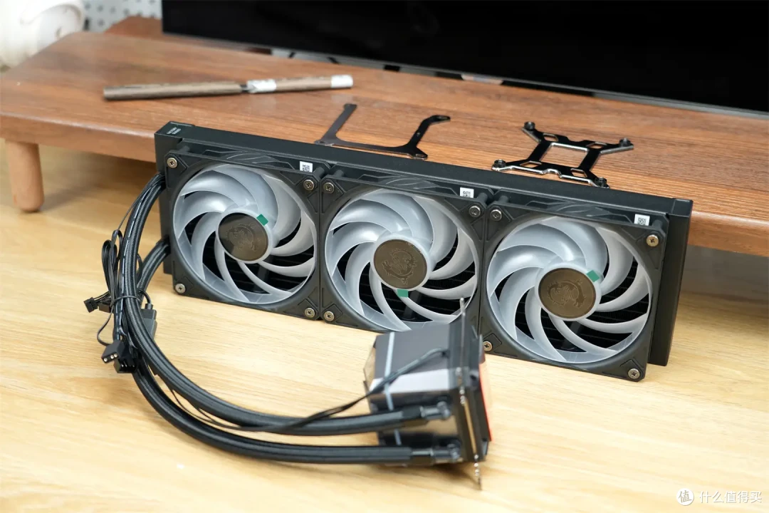 微星 MPG A1000GS PCIE5暗黑电源,藏着哪些让硬件狂飙的秘密?