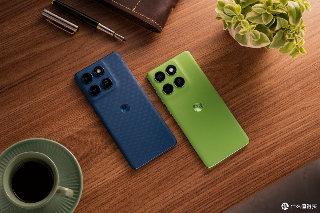 AI自由,超合拍!联想moto razr 60系列小折叠正式发布