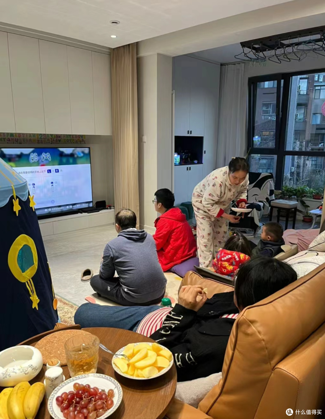 为何大家宁愿买两套房，跟父母门对着门住，也毫不犹豫地搬离别墅