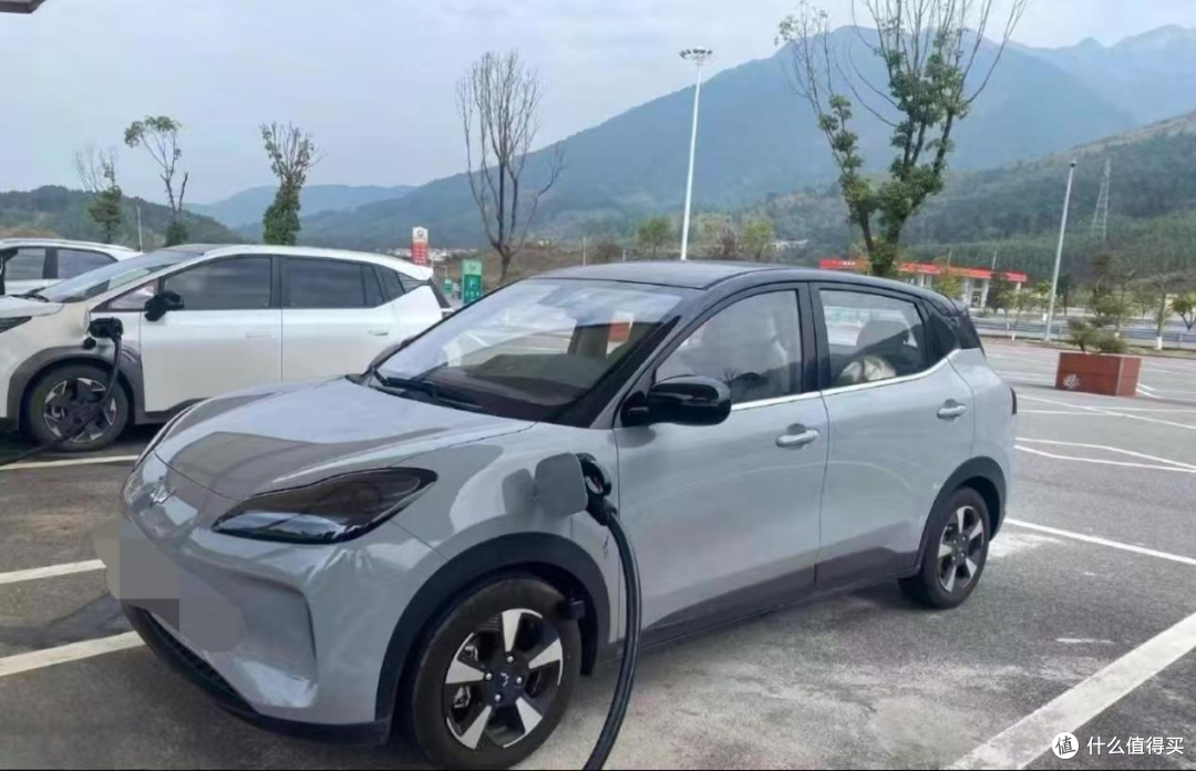 五菱缤果SUV建议买吗?90后奶爸实测:装下三代人的幸福出行