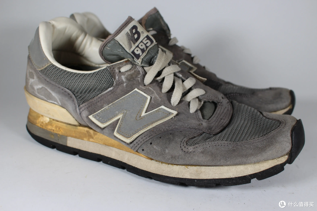 低调但上头,New Balance 是怎么把「灰」变成一种信仰的?