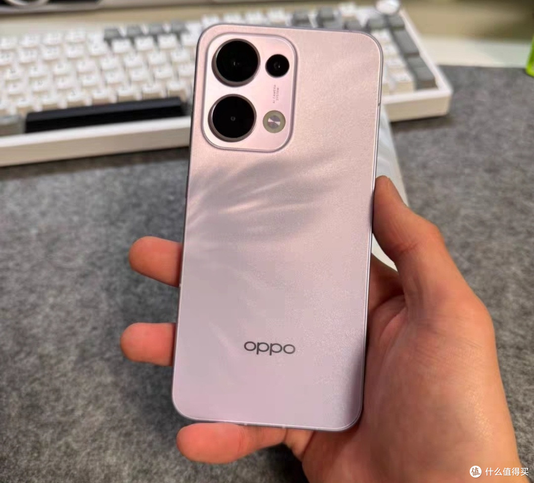OPPO Reno13:小直屏拍照神器