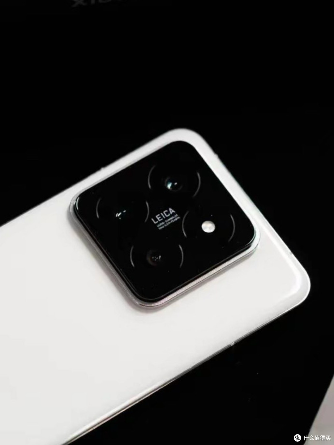 性能与性价比的抉择！iPhone 15与小米15 Pro谁更值得入手