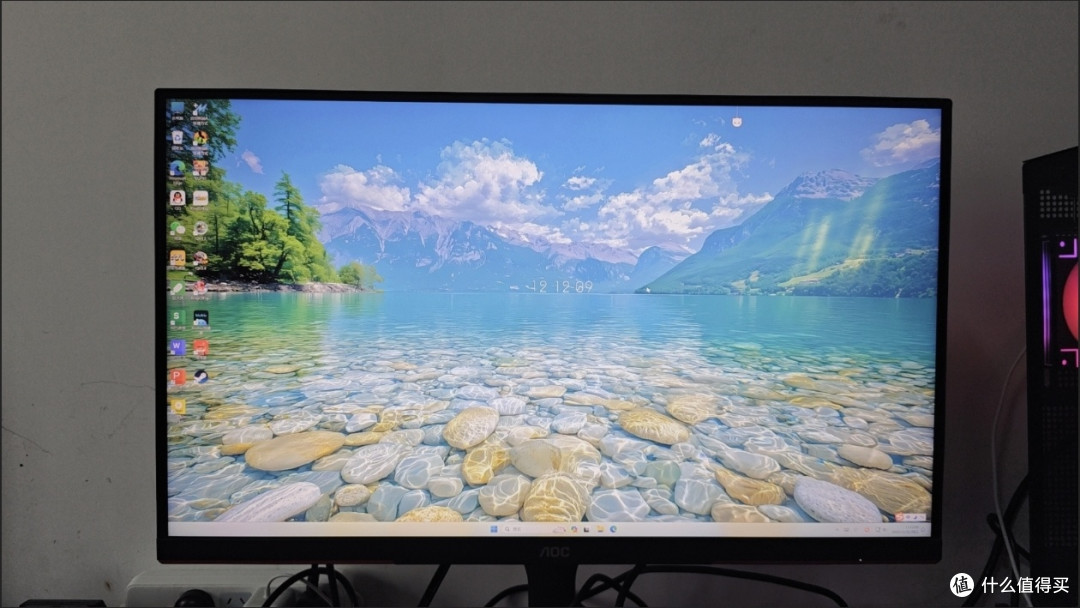 AOC U27G3XM:逐光系列显示器,开启游戏与办公的全新视界