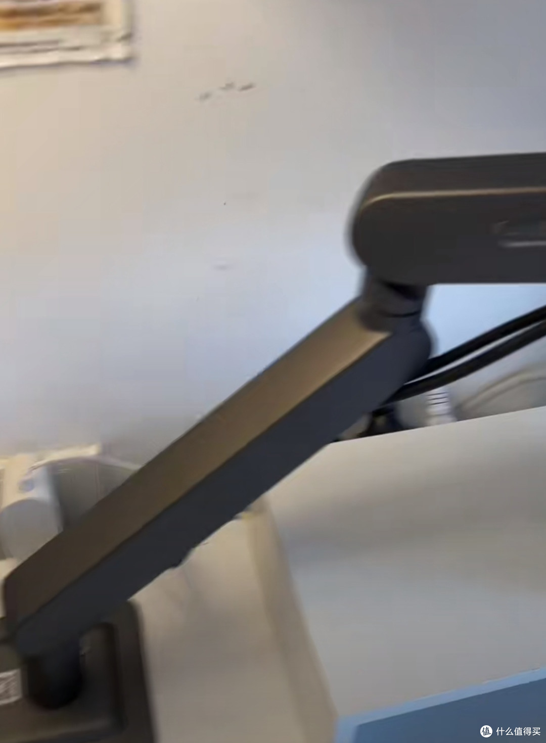 AOC桌搭方案:不同场景的灯光设计