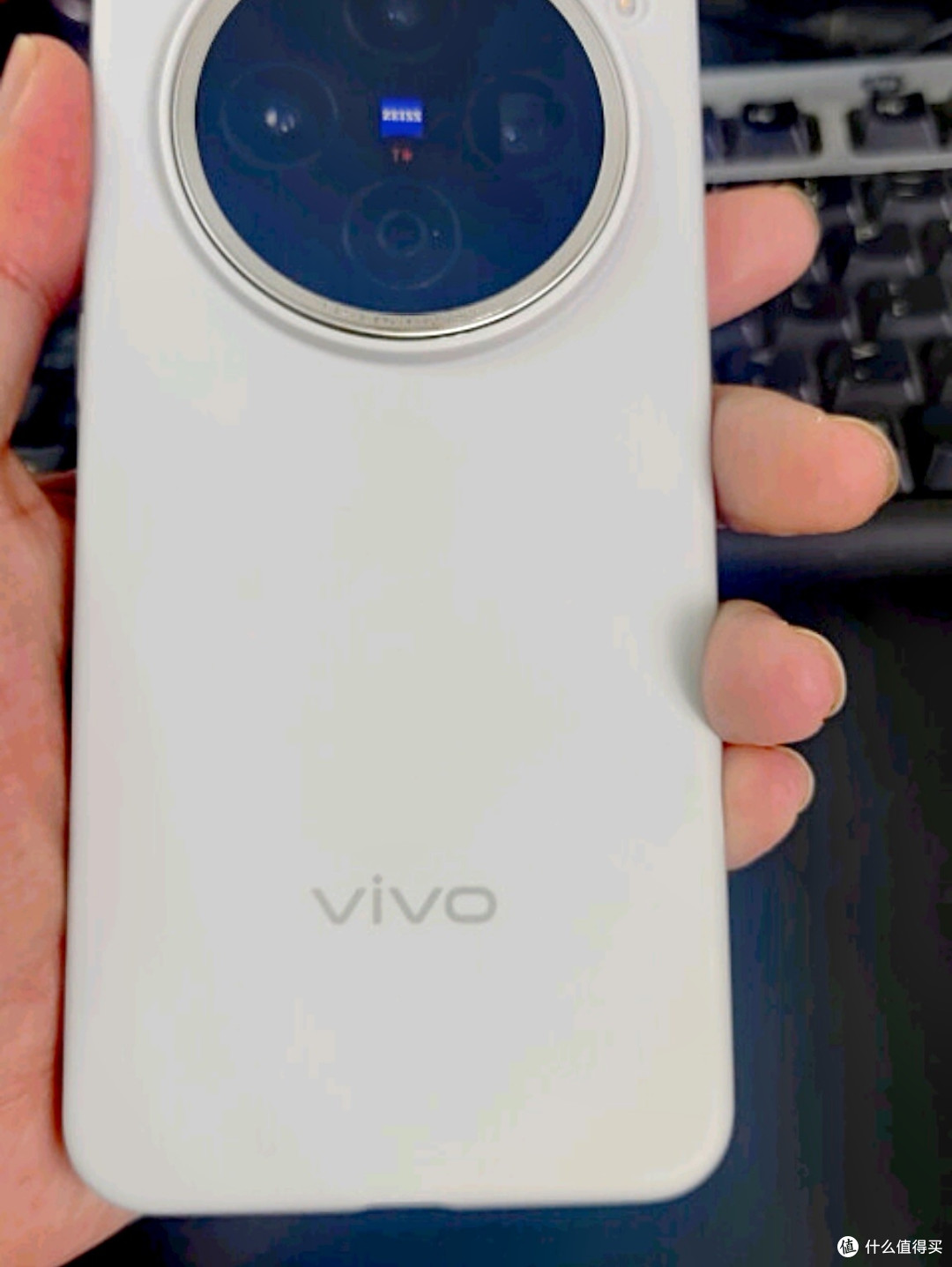 vivo X200s：淡紫魅力，科技与生活美学的完美融合