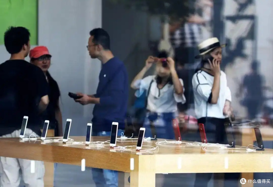 iPhone又双叒涨价了,国产手机的机会来了吗?