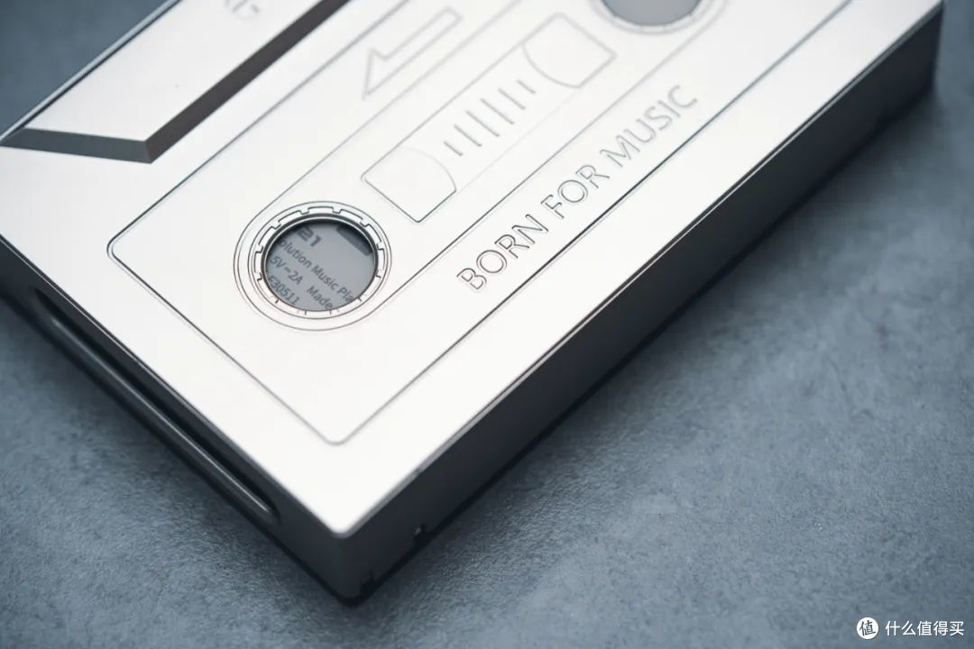 「 情绪价值拉满 」复古磁带机/入门级/2K挡守门员 | FIIO M21