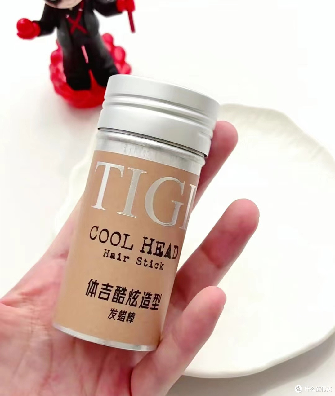 TIGI 碎发整理膏,拯救头发乱糟糟!