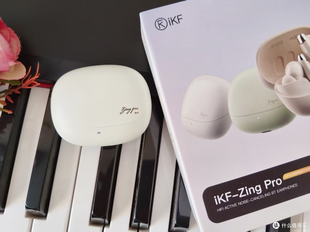 iKF Zing Pro,阳光绿配色,高度契合夏天的一款全能型蓝牙耳机