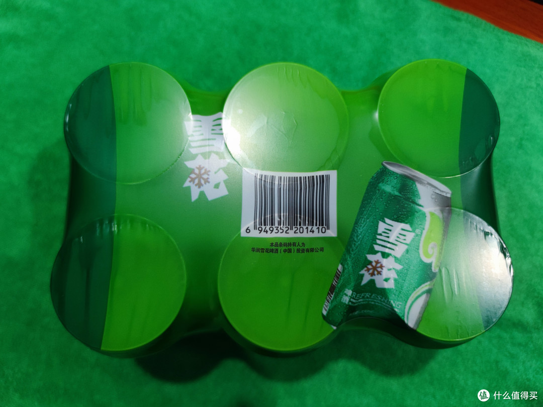 淘宝闪购送了我红包,我用1.1元的价格买了六罐啤酒。