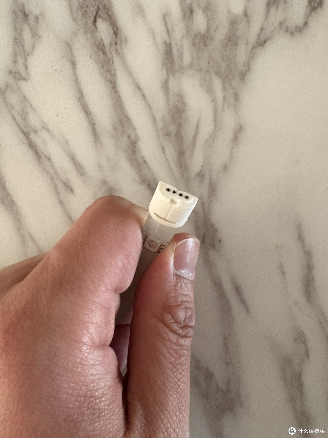 四十多块的Yeelight智能灯带打造情趣卧室，支持Homekit等多平台