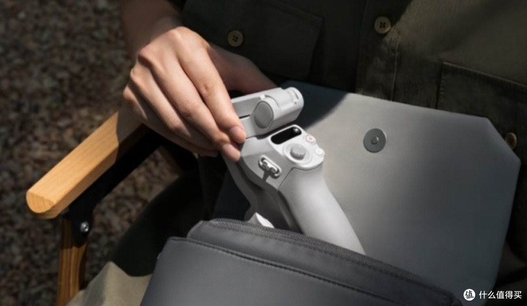 大疆DJI Osmo Mobile SE手机云台稳定器:国家补贴后真的值得入手