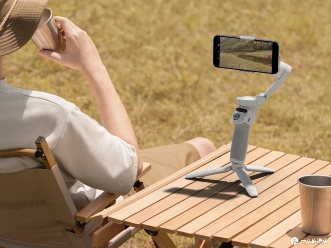 大疆DJI Osmo Mobile SE手机云台稳定器:国家补贴后真的值得入手
