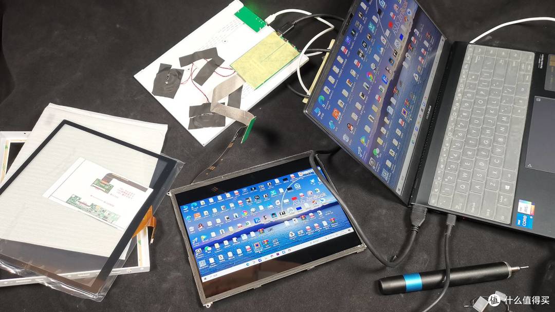 从iPad拆屏到环氧树脂浇壳:我的便携屏手工DIY全记录