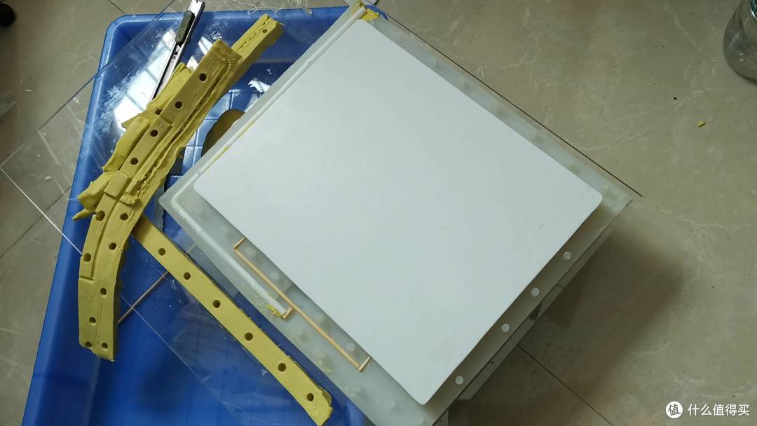 从iPad拆屏到环氧树脂浇壳:我的便携屏手工DIY全记录