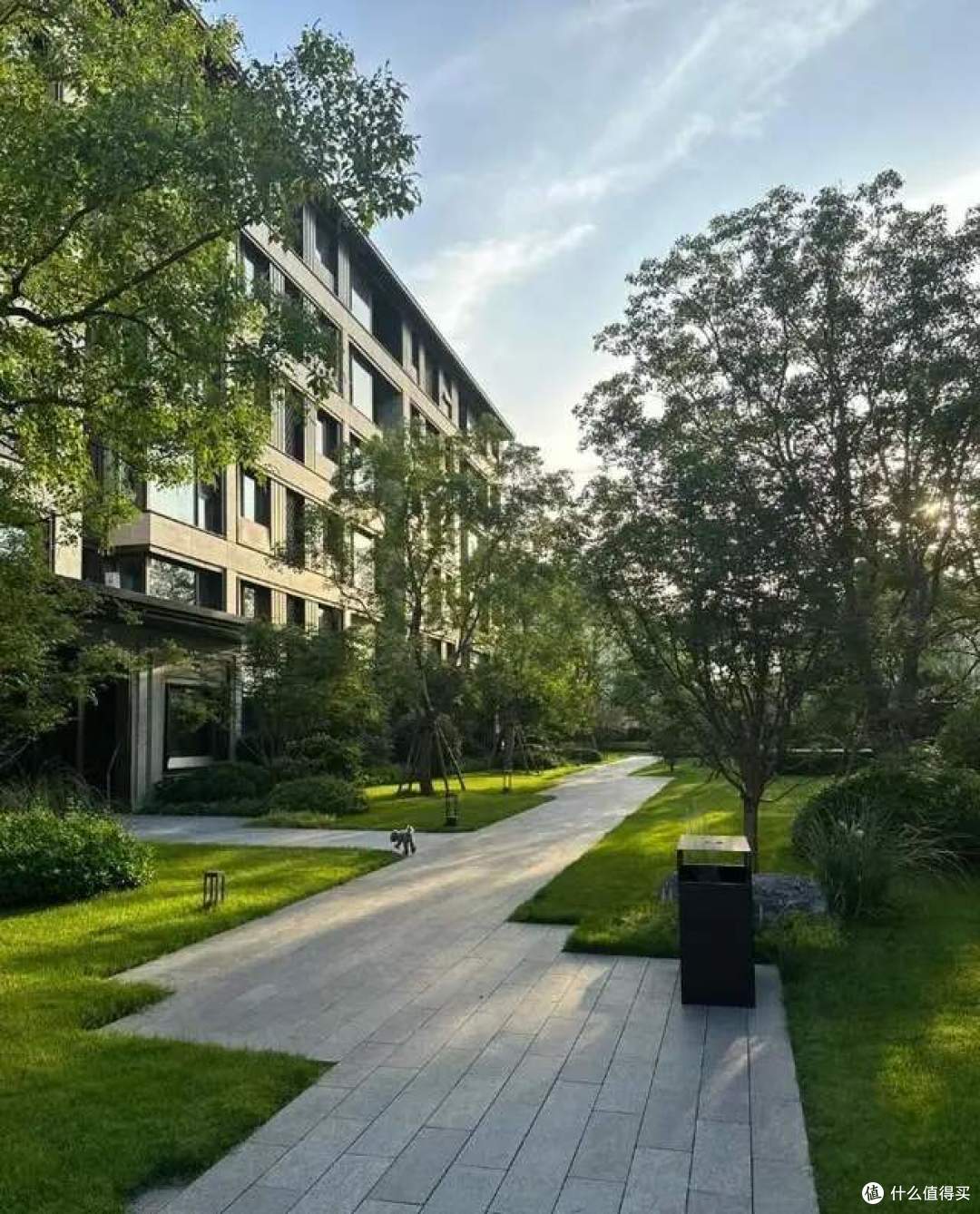 住了2年中间户,有些话我不吐不快,中间户和边户差距太大了