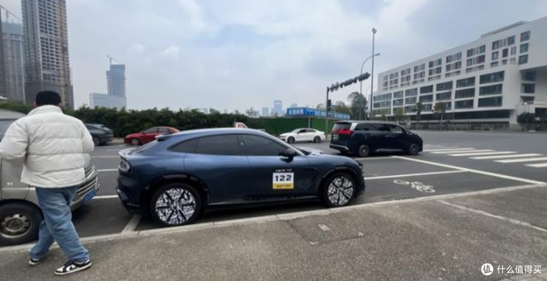 小米汽车深夜致歉背后的品牌危机管理策略分析及启示