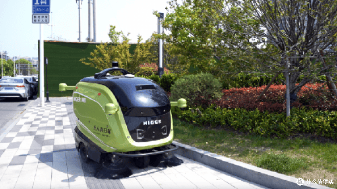 苏州金龙无人作业清扫车“硬核”赋能城市环卫智能升级