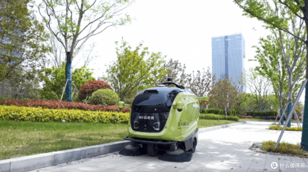 苏州金龙无人作业清扫车“硬核”赋能城市环卫智能升级